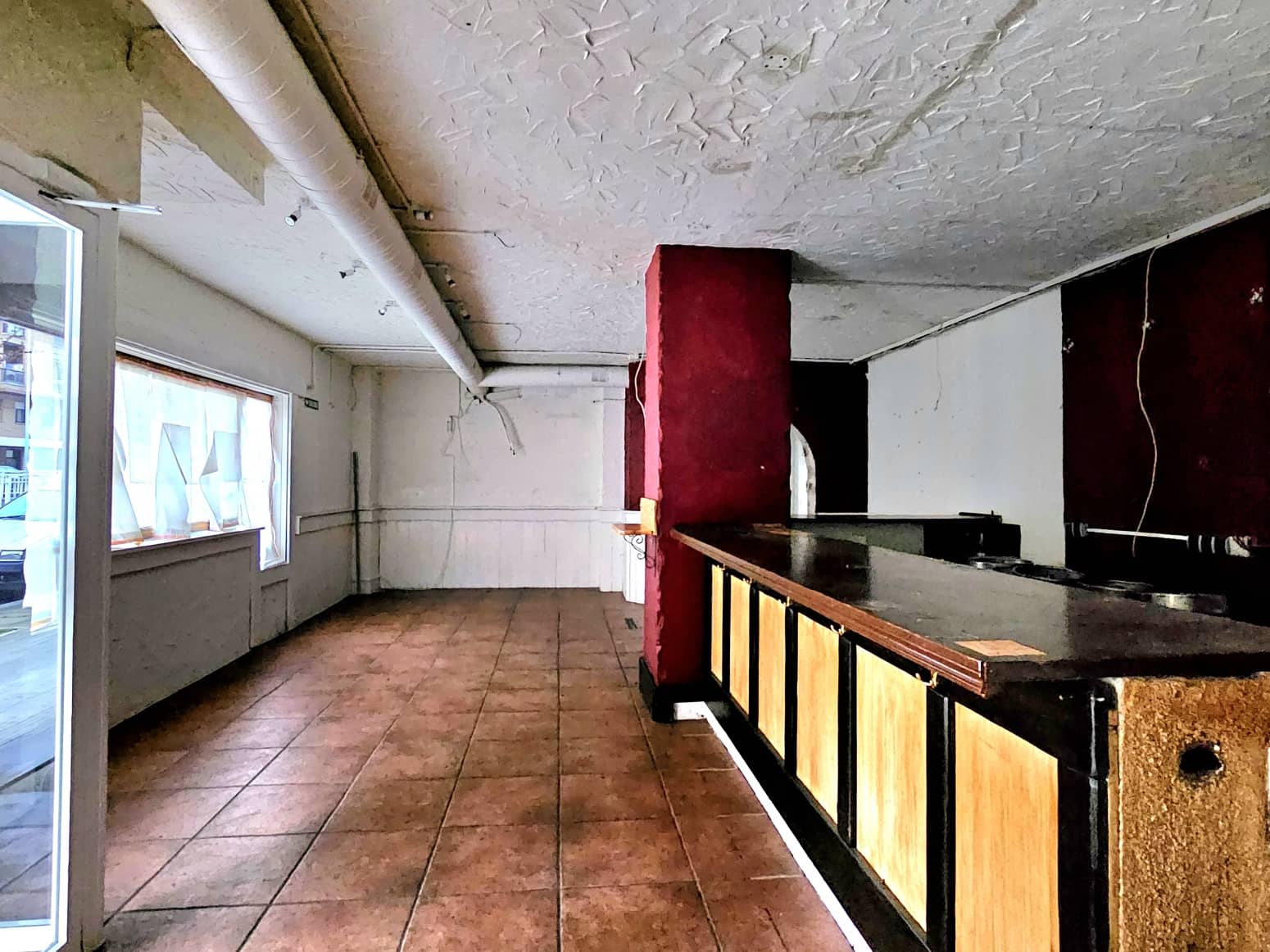 Commercial for rent in Pamplona / Iruna - € 800 (Ref: 9590856)