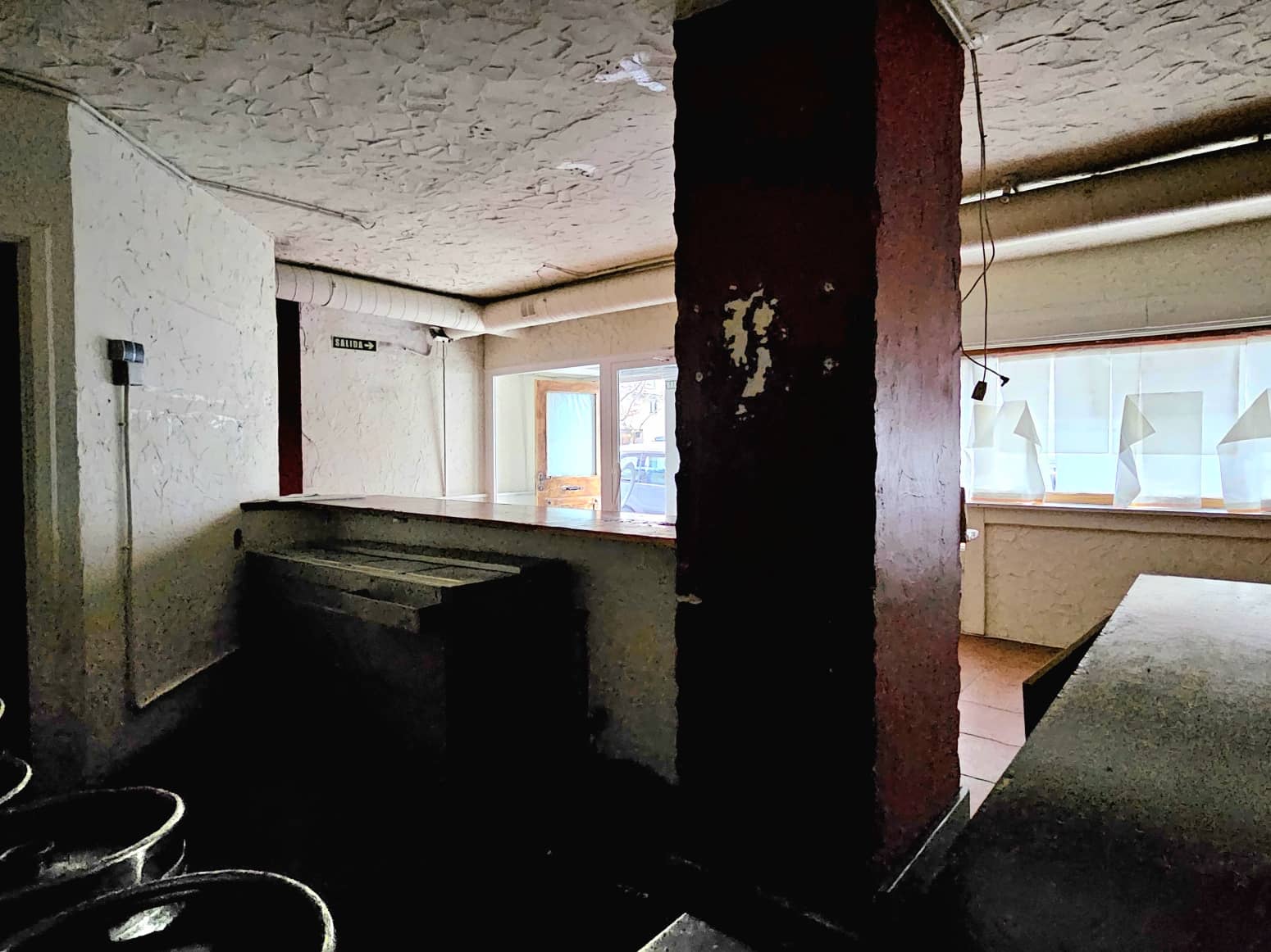 Commercial for rent in Pamplona / Iruna - € 800 (Ref: 9590856)