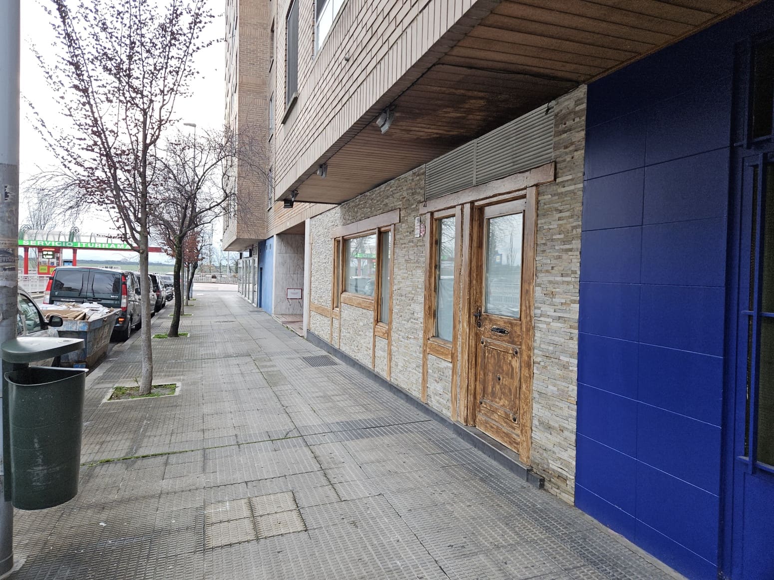 Commercial for rent in Pamplona / Iruna - € 800 (Ref: 9590856)