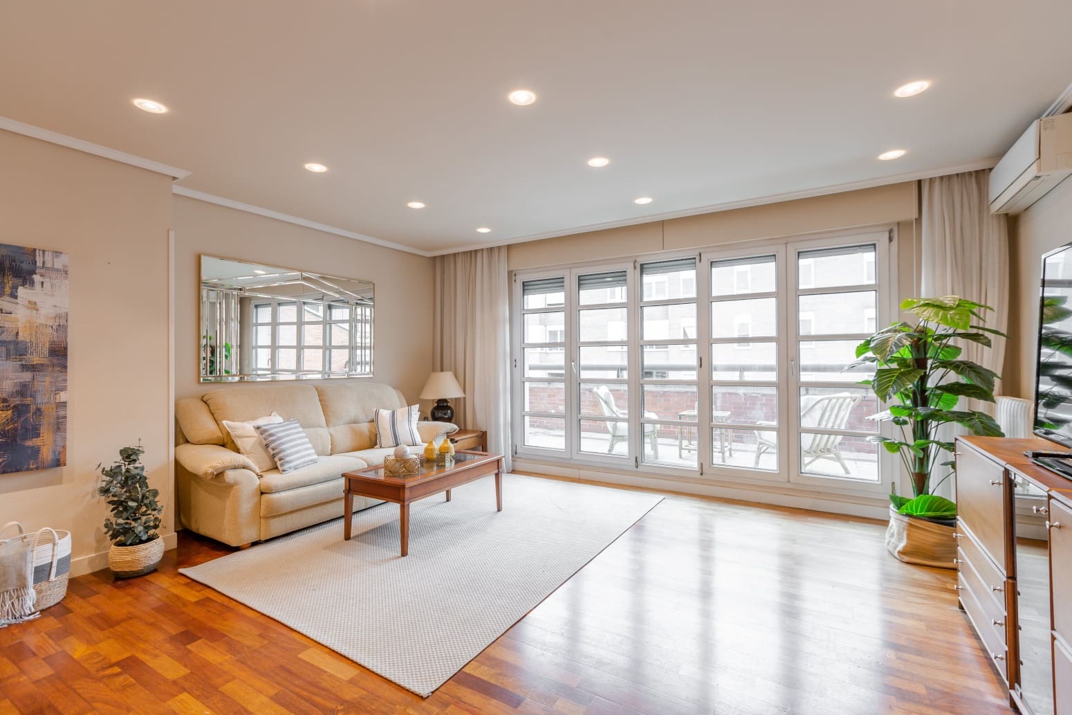 2 makuuhuone Asunto myytävänä paikassa Pamplona mukana 
autotalli - 465 000 € (Ref: 9594800)