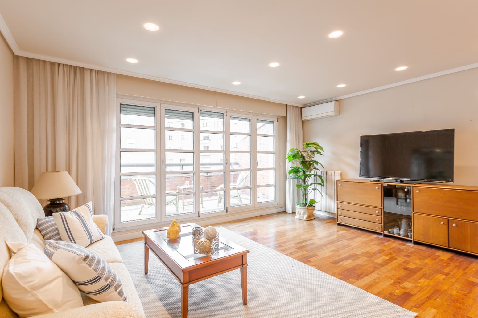 2 makuuhuone Asunto myytävänä paikassa Pamplona mukana 
autotalli - 465 000 € (Ref: 9594800)