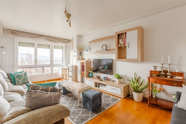 4 makuuhuone Asunto myytävänä paikassa Pamplona mukana 
autotalli - 425 000 € (Ref: 9594801)