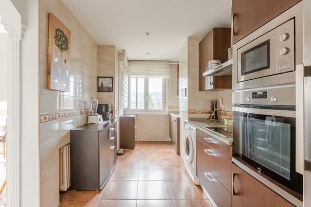 4 makuuhuone Asunto myytävänä paikassa Pamplona mukana 
autotalli - 425 000 € (Ref: 9594801)