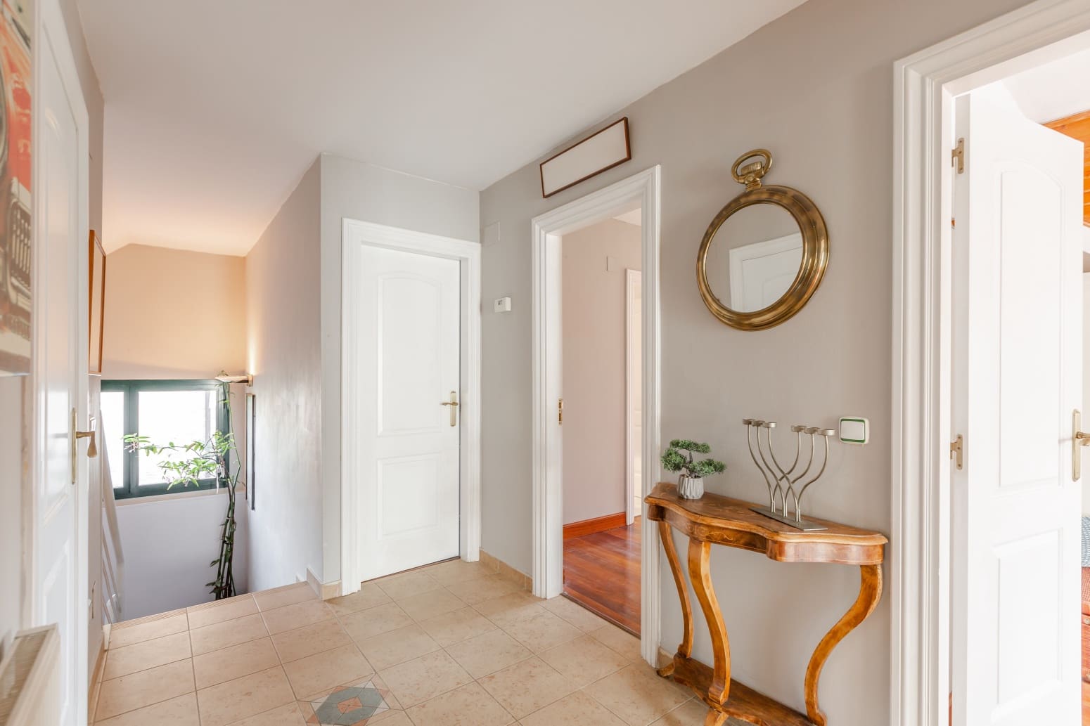 5 slaapkamer Villa te koop in Egues met garage - € 815.000 (Ref: 9594803)