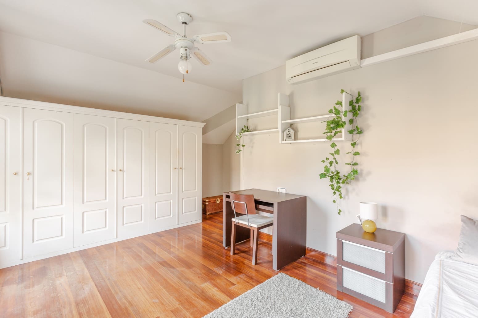 5 slaapkamer Villa te koop in Egues met garage - € 815.000 (Ref: 9594803)