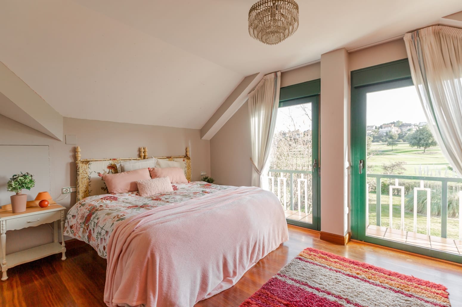 5 slaapkamer Villa te koop in Egues met garage - € 815.000 (Ref: 9594803)