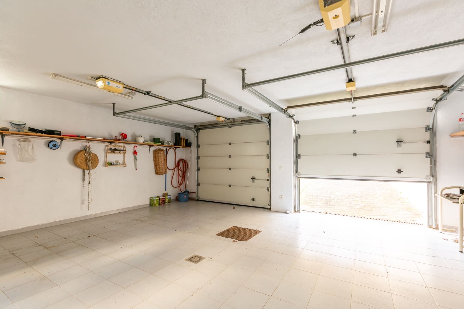 5 slaapkamer Villa te koop in Egues met garage - € 815.000 (Ref: 9594803)