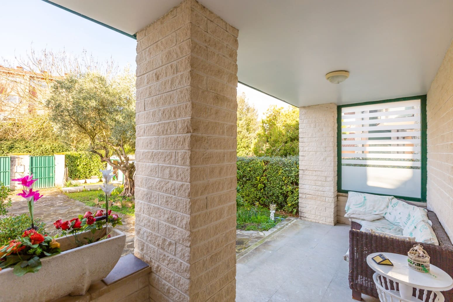 5 slaapkamer Villa te koop in Egues met garage - € 815.000 (Ref: 9594803)