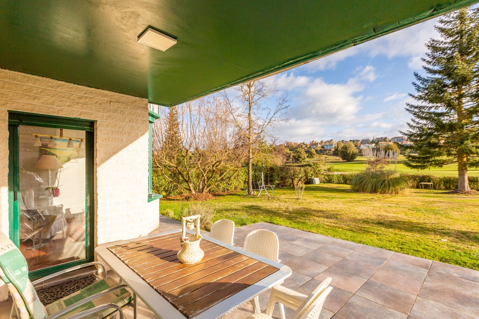 5 slaapkamer Villa te koop in Egues met garage - € 815.000 (Ref: 9594803)