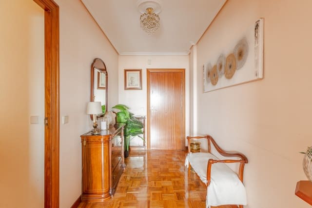 3 soverom Leilighet til salgs i Pamplona med garasje - € 399 900 (Ref: 9607624)