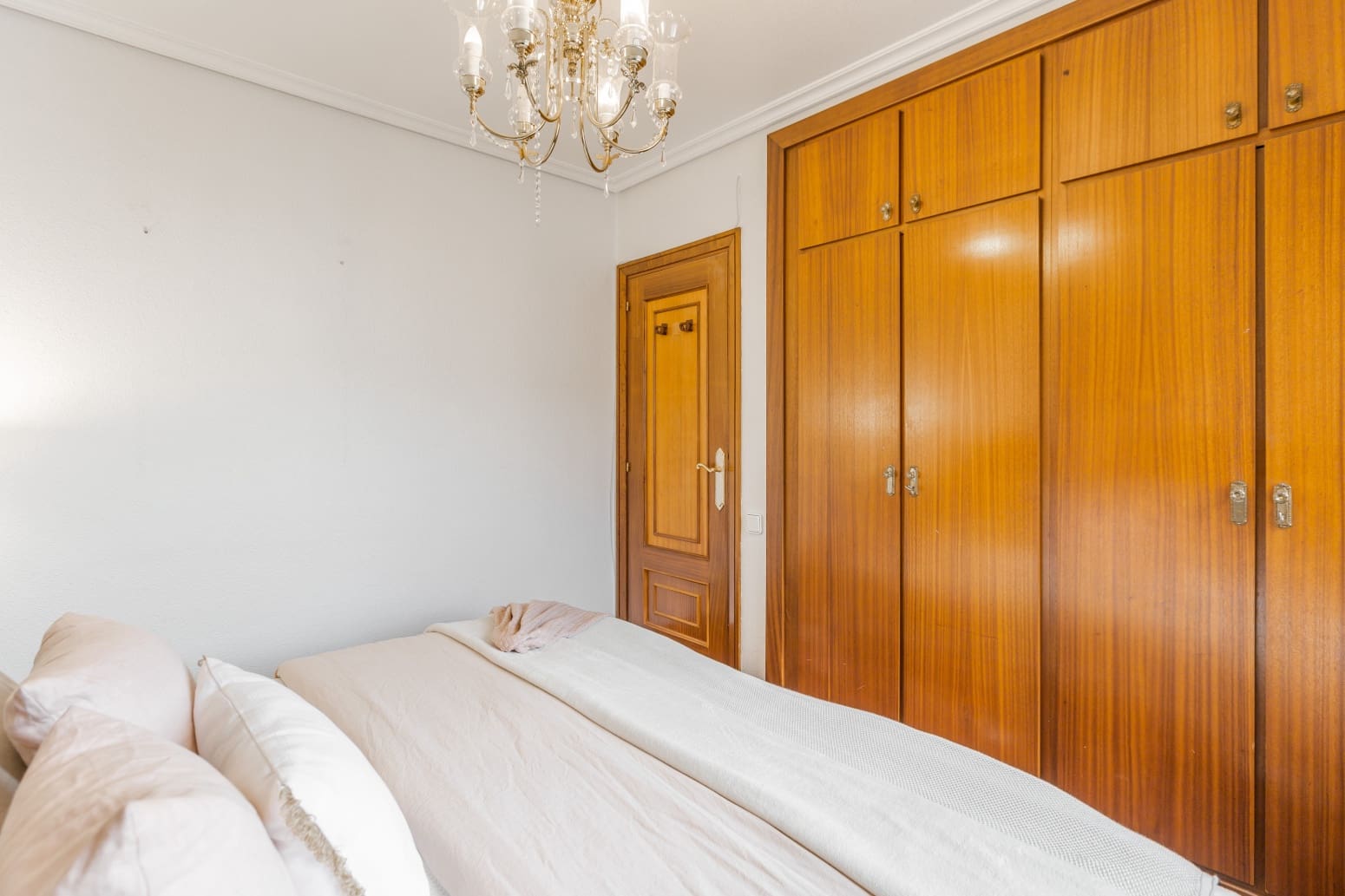 Piso de 2 habitaciones en Pamplona / Iruña en venta con garaje - 359.000 € (Ref: 9615251)