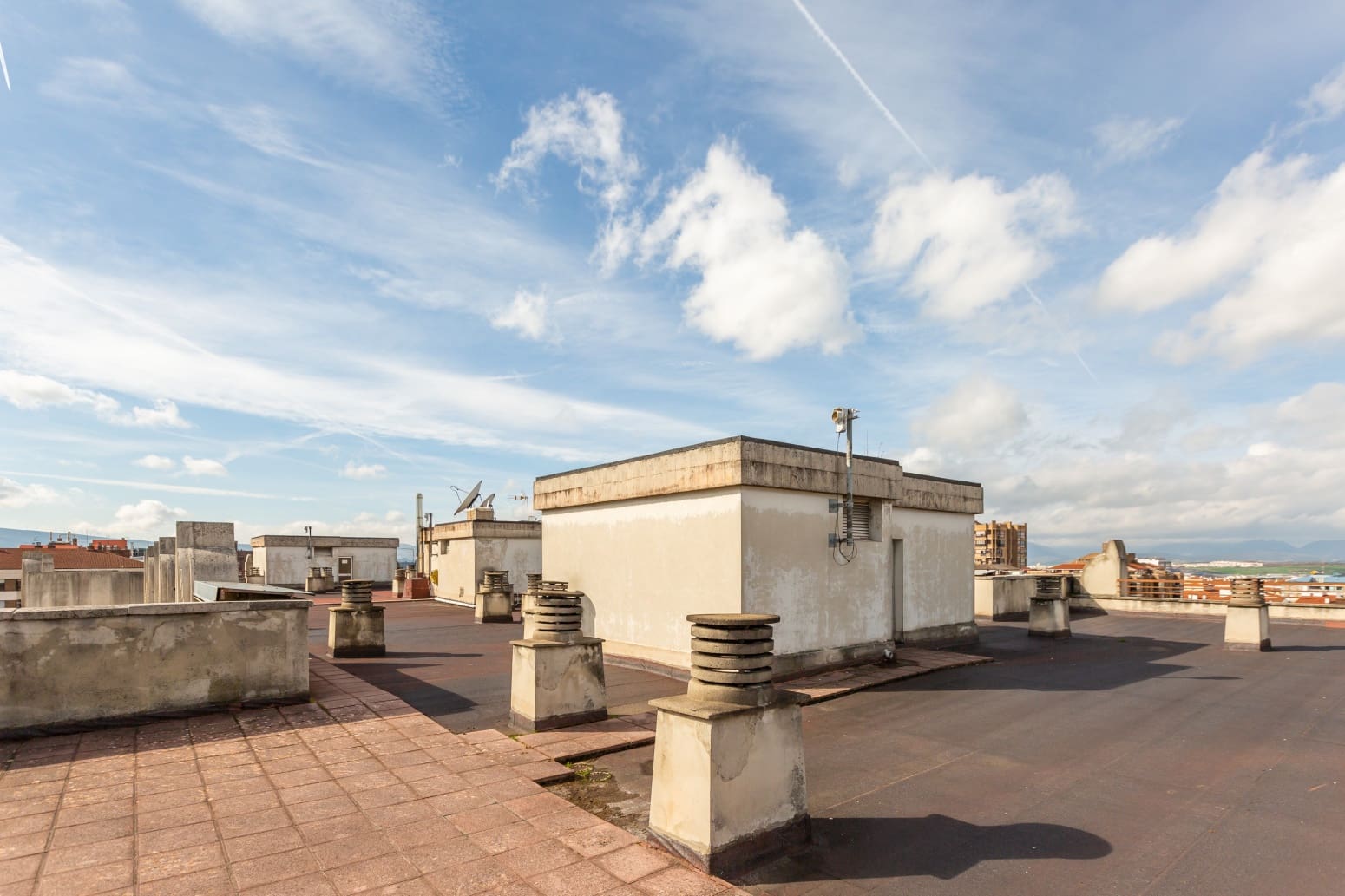 Piso de 2 habitaciones en Pamplona / Iruña en venta con garaje - 359.000 € (Ref: 9615251)