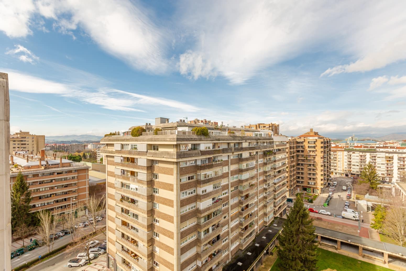 Piso de 2 habitaciones en Pamplona / Iruña en venta con garaje - 359.000 € (Ref: 9615251)