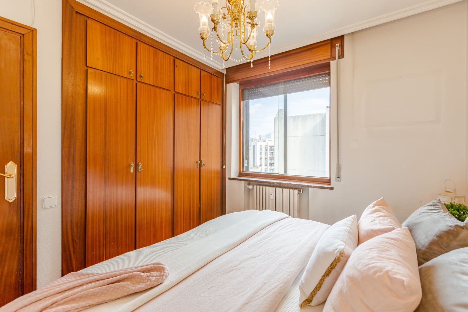 Piso de 2 habitaciones en Pamplona / Iruña en venta con garaje - 359.000 € (Ref: 9615251)