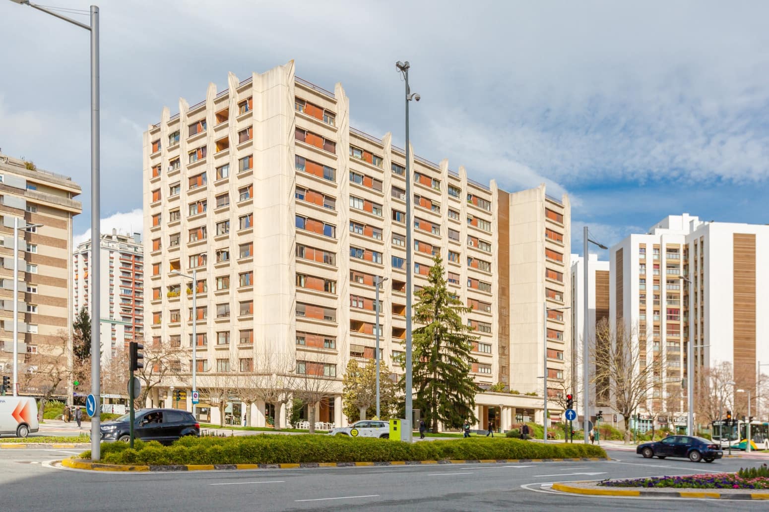 Piso de 2 habitaciones en Pamplona / Iruña en venta con garaje - 359.000 € (Ref: 9615251)