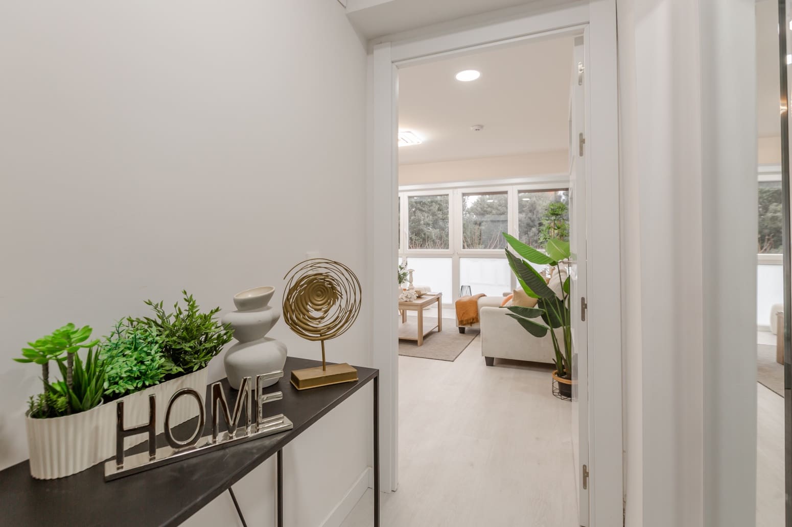 4 slaapkamer Flat te koop in Pamplona met garage - € 420.000 (Ref: 9615252)