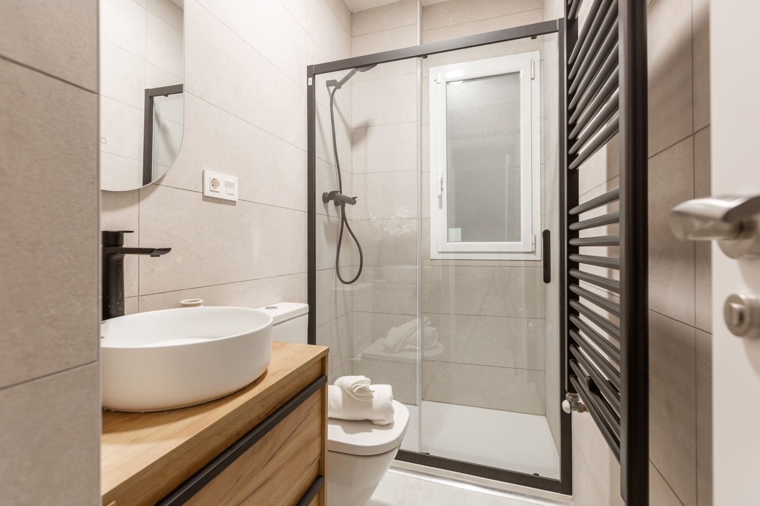 4 slaapkamer Flat te koop in Pamplona met garage - € 420.000 (Ref: 9615252)