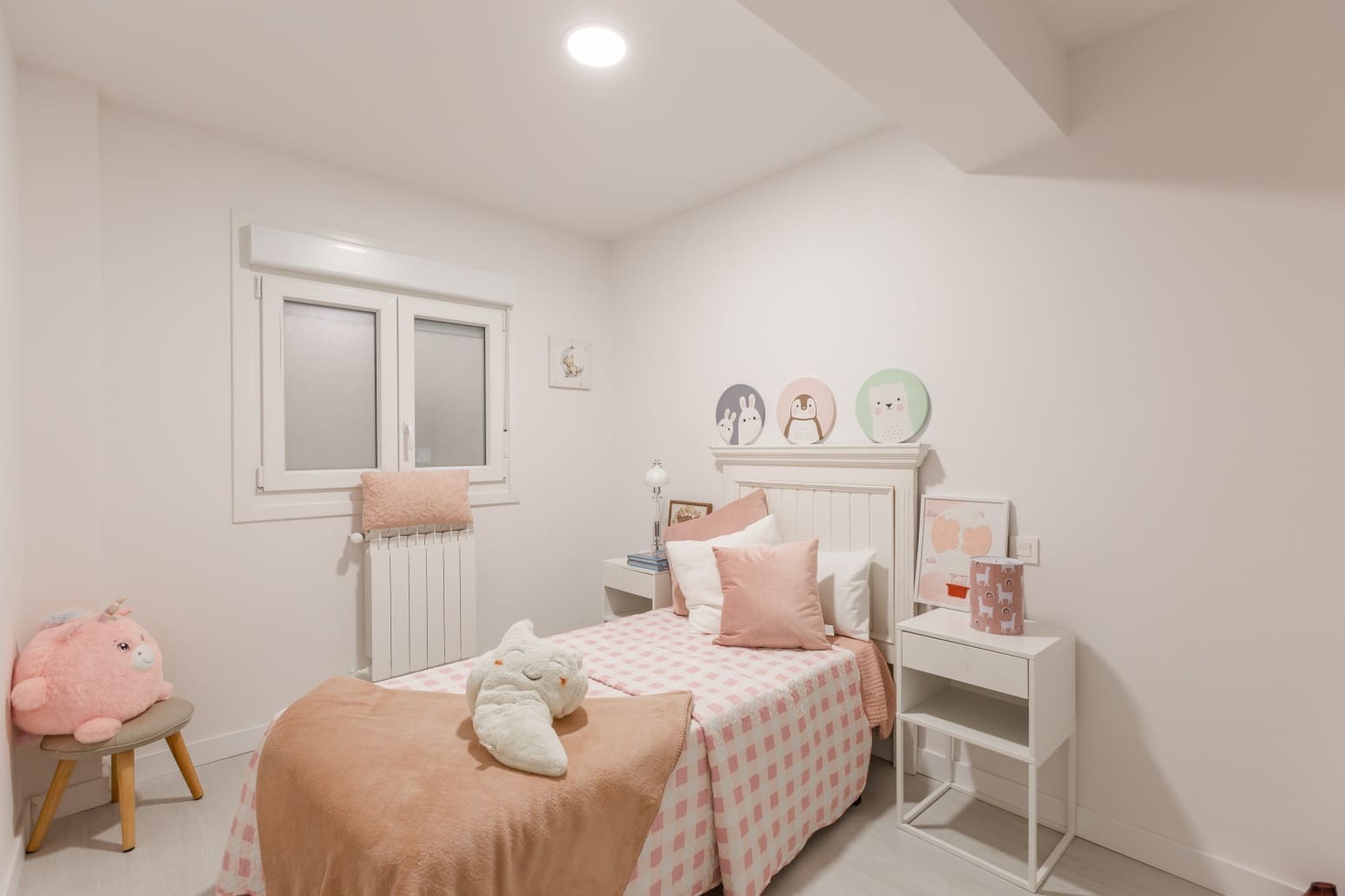 4 slaapkamer Flat te koop in Pamplona met garage - € 420.000 (Ref: 9615252)