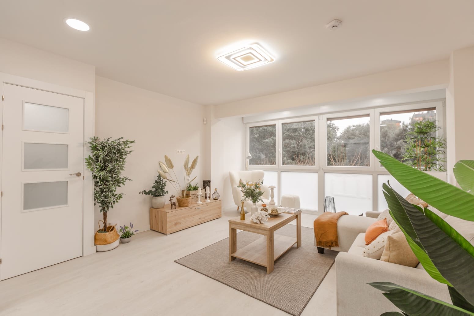 4 slaapkamer Flat te koop in Pamplona met garage - € 420.000 (Ref: 9615252)