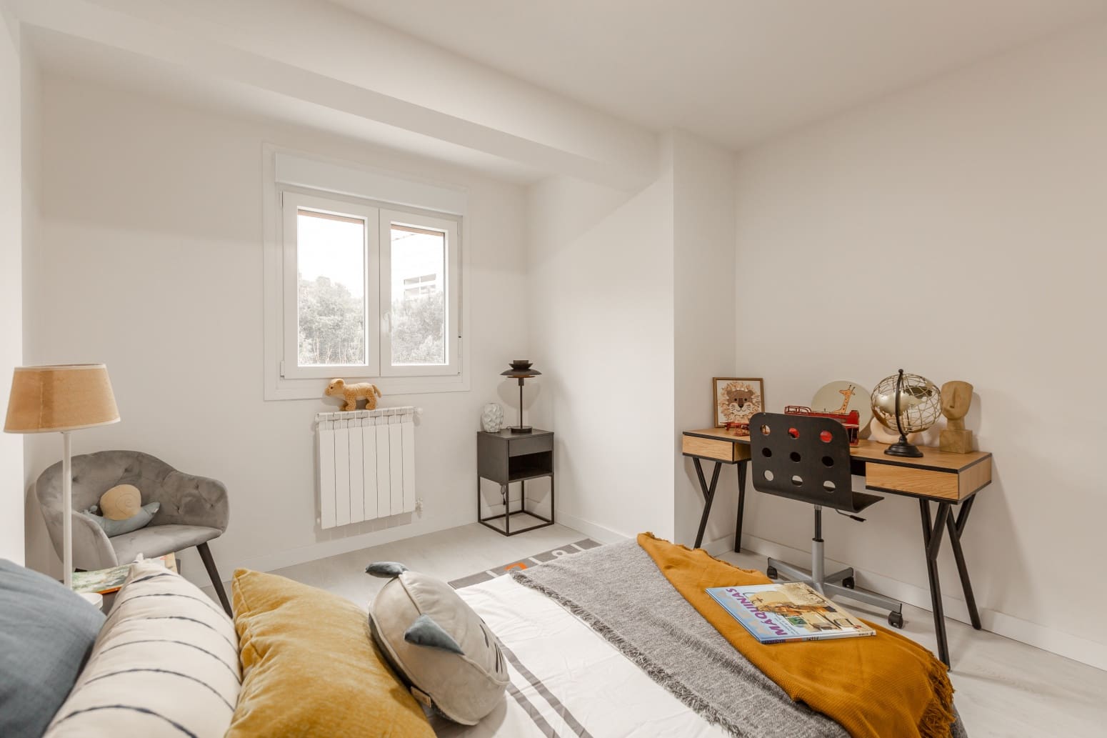 4 slaapkamer Flat te koop in Pamplona met garage - € 420.000 (Ref: 9615252)