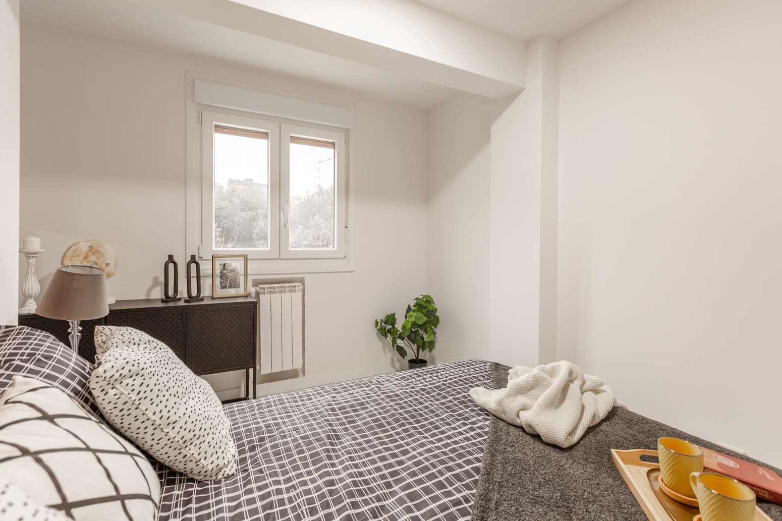 4 slaapkamer Flat te koop in Pamplona met garage - € 420.000 (Ref: 9615252)