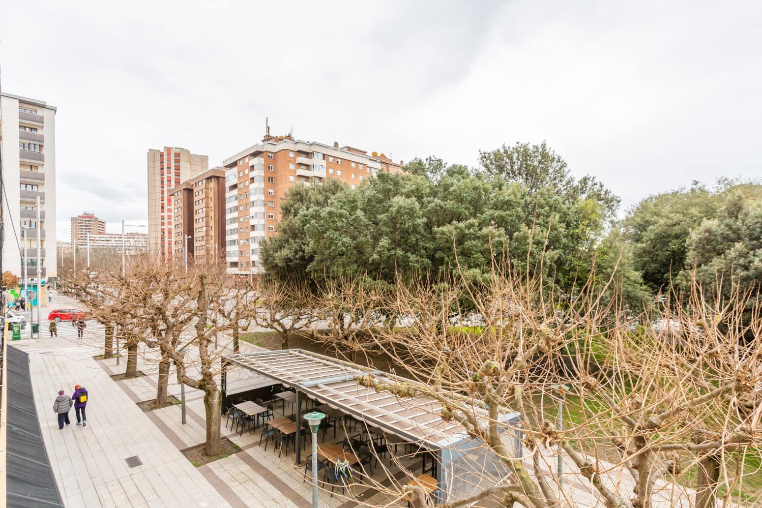 4 slaapkamer Flat te koop in Pamplona met garage - € 420.000 (Ref: 9615252)