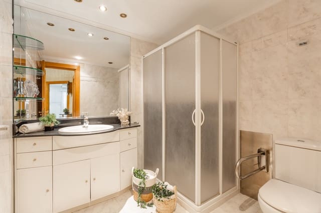 3 chambre Appartement à vendre à Pampelune avec garage - 490 000 € (Ref: 9619086)