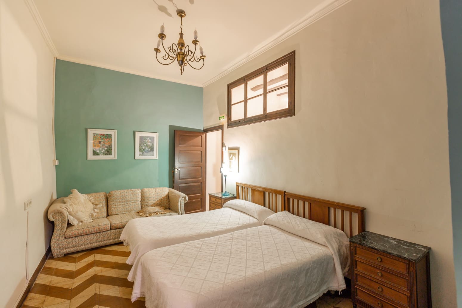 8 sovrum Villa till salu i Allo med garage - 500 000 € (Ref: 9629798)