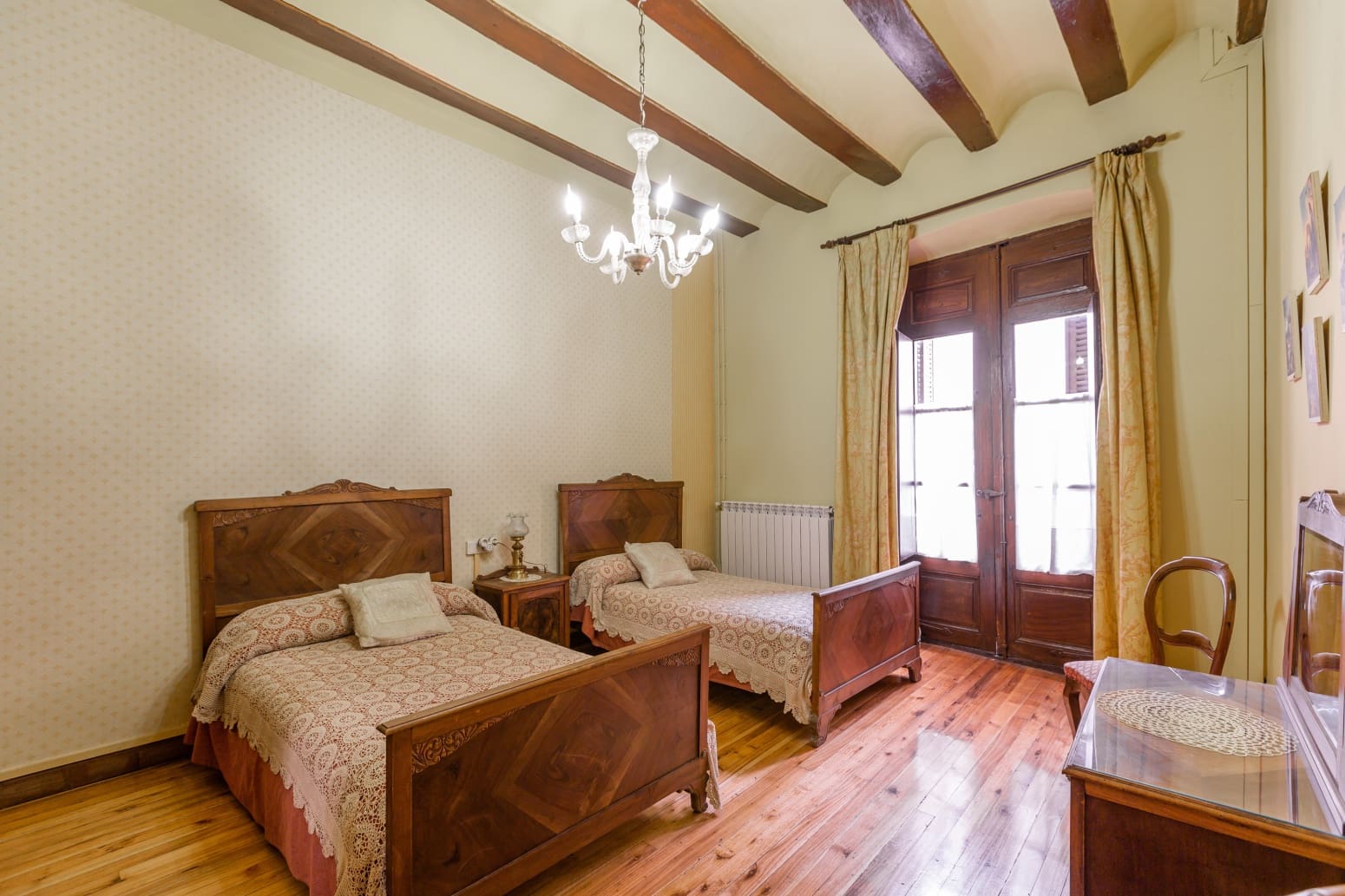 8 sovrum Villa till salu i Allo med garage - 500 000 € (Ref: 9629798)