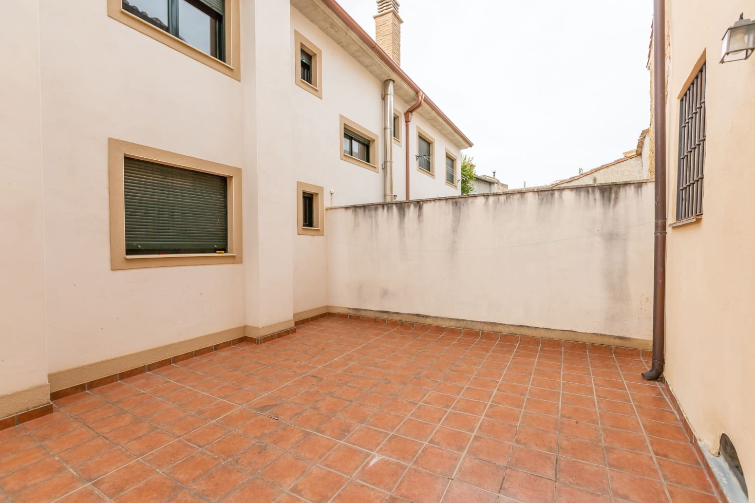 8 sovrum Villa till salu i Allo med garage - 500 000 € (Ref: 9629798)