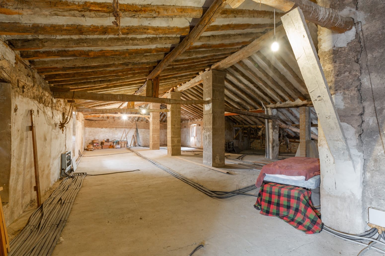 8 sovrum Villa till salu i Allo med garage - 500 000 € (Ref: 9629798)