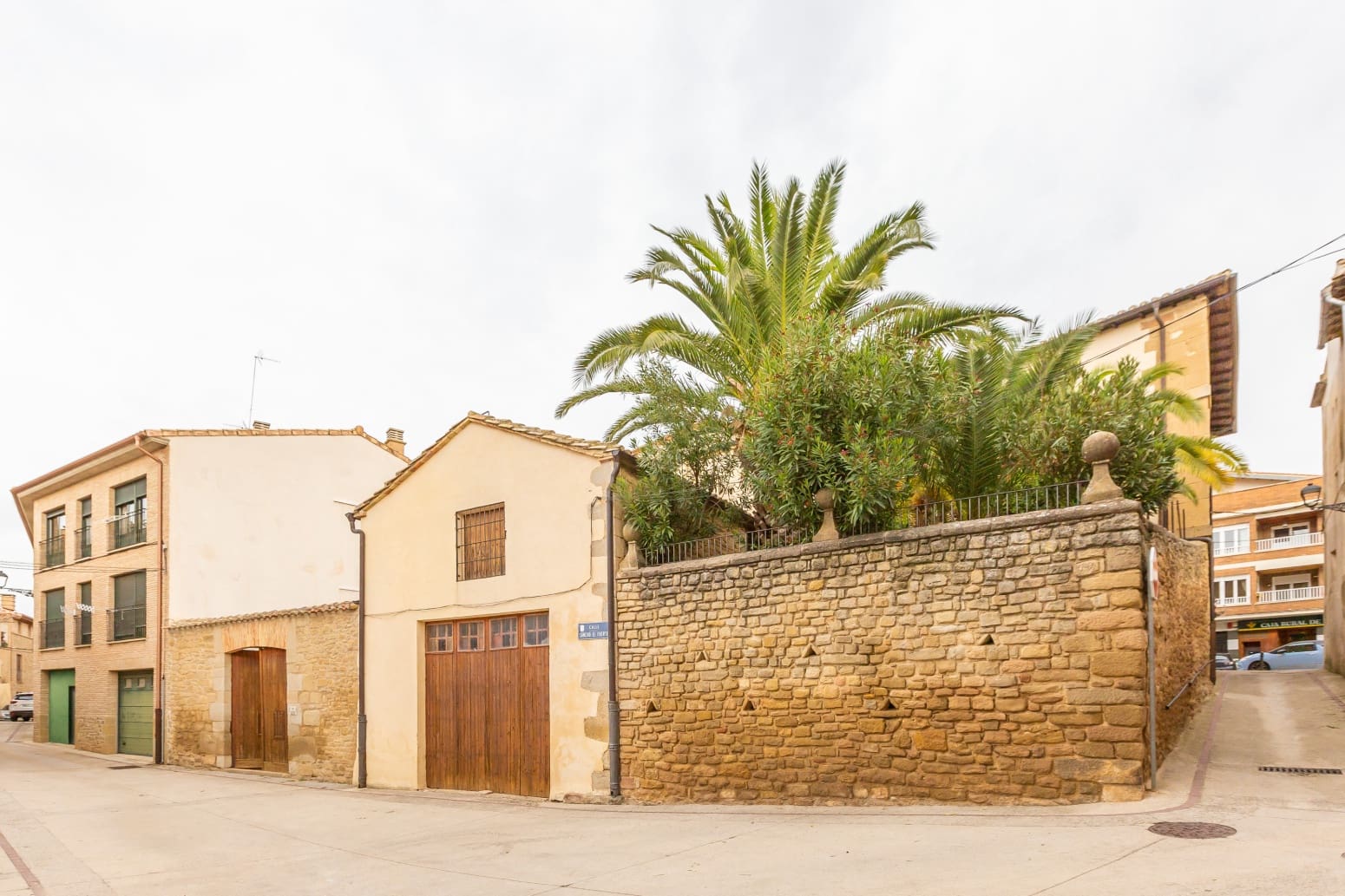 8 sovrum Villa till salu i Allo med garage - 500 000 € (Ref: 9629798)