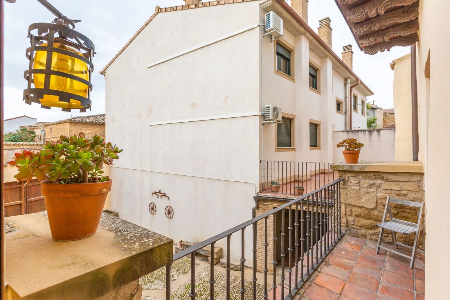 8 sovrum Villa till salu i Allo med garage - 500 000 € (Ref: 9629798)