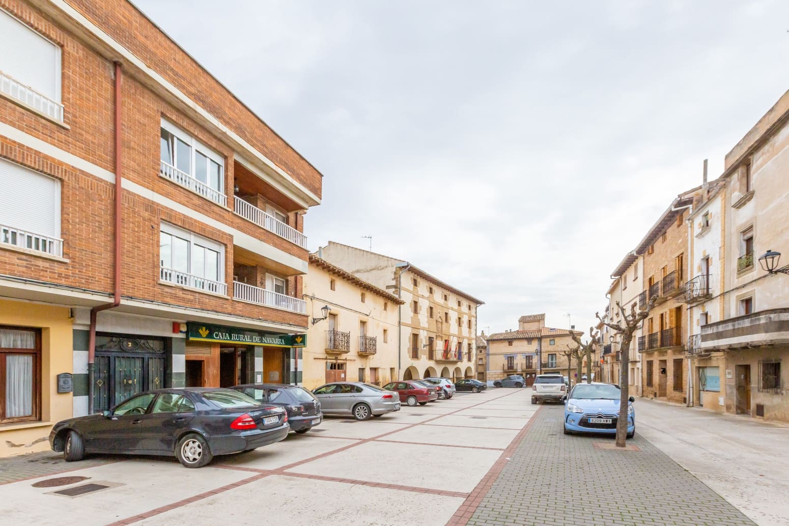 8 sovrum Villa till salu i Allo med garage - 500 000 € (Ref: 9629798)