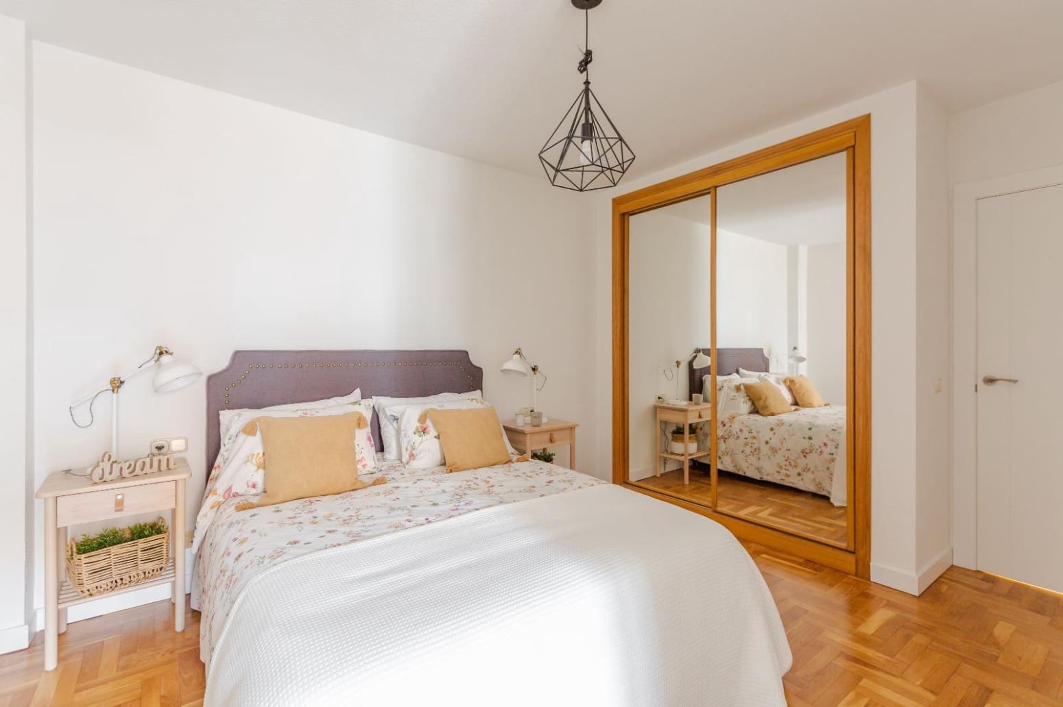 3 bedroom Flat for sale in Pamplona / Iruna with garage - € 371,000 (Ref: 9634085)