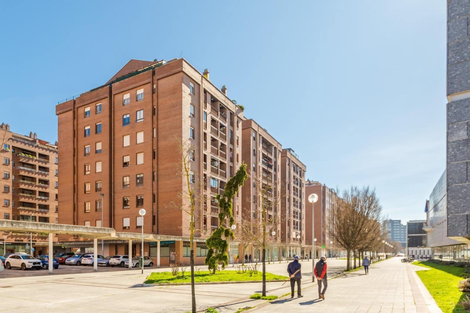 3 bedroom Flat for sale in Pamplona / Iruna with garage - € 371,000 (Ref: 9634085)