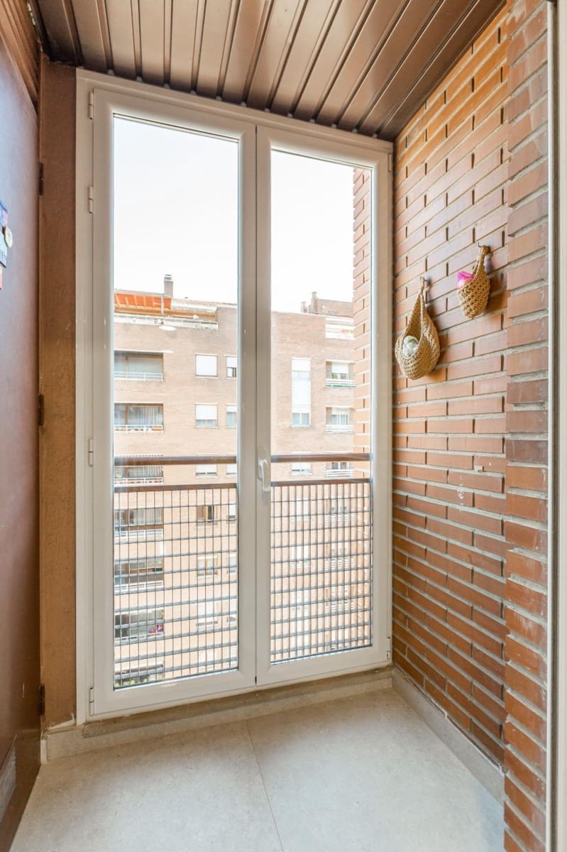 3 bedroom Flat for sale in Pamplona / Iruna with garage - € 371,000 (Ref: 9634085)