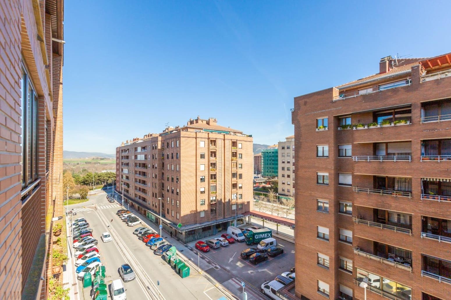 3 bedroom Flat for sale in Pamplona / Iruna with garage - € 371,000 (Ref: 9634085)