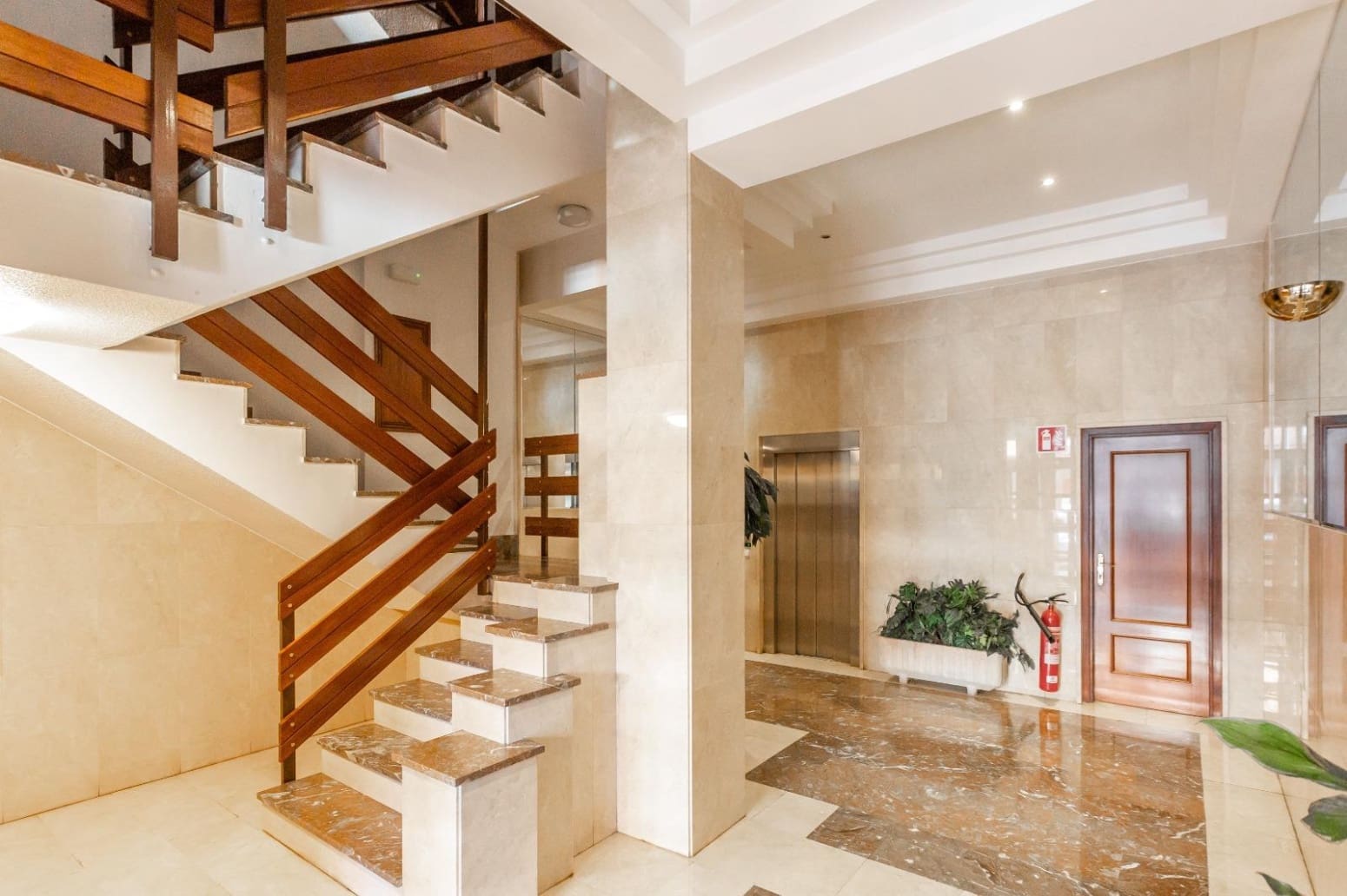 3 bedroom Flat for sale in Pamplona / Iruna with garage - € 371,000 (Ref: 9634085)