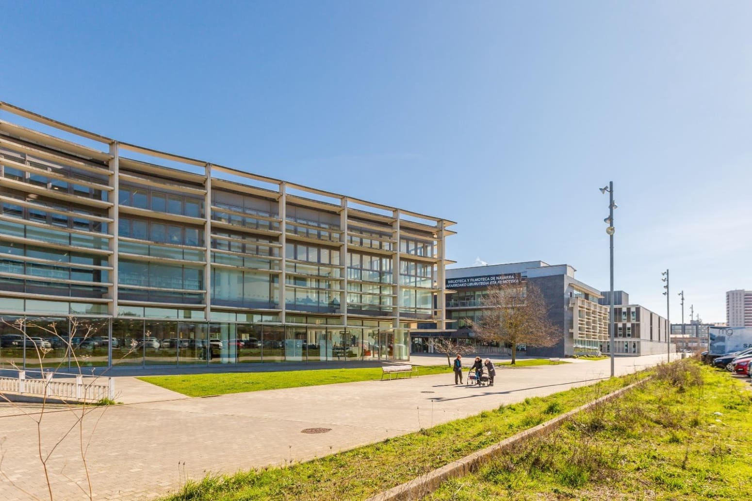 3 bedroom Flat for sale in Pamplona / Iruna with garage - € 371,000 (Ref: 9634085)