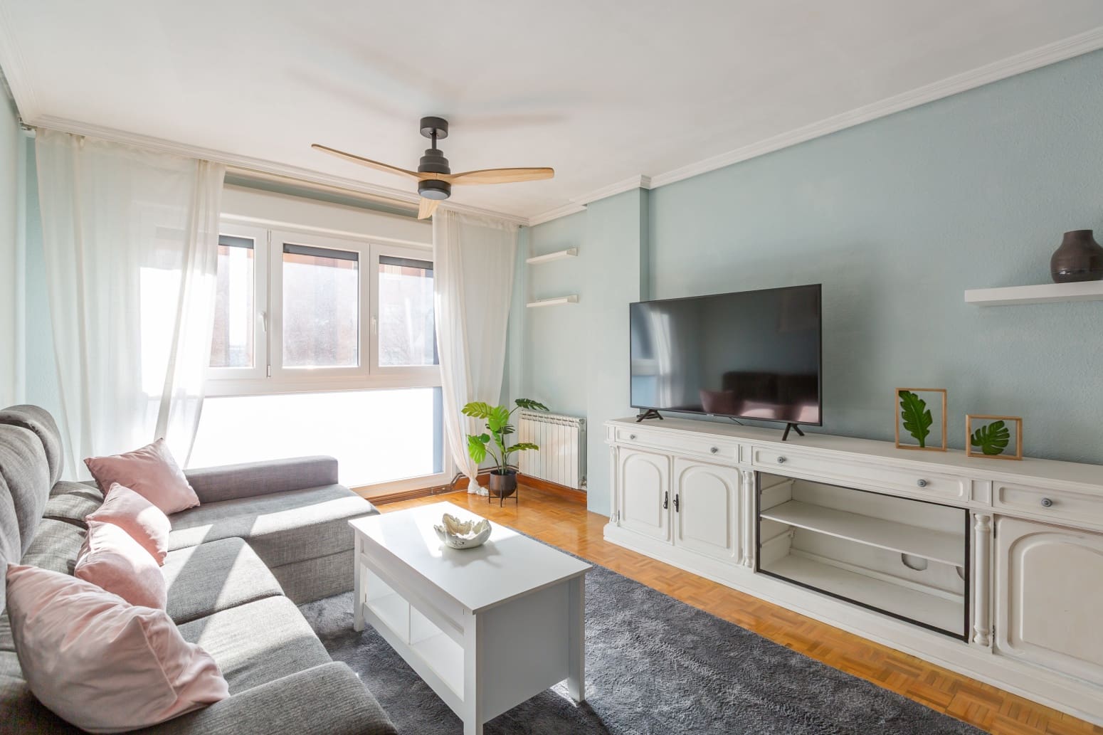 2 bedroom Flat for sale in Pamplona / Iruna with garage - € 320,000 (Ref: 9634086)