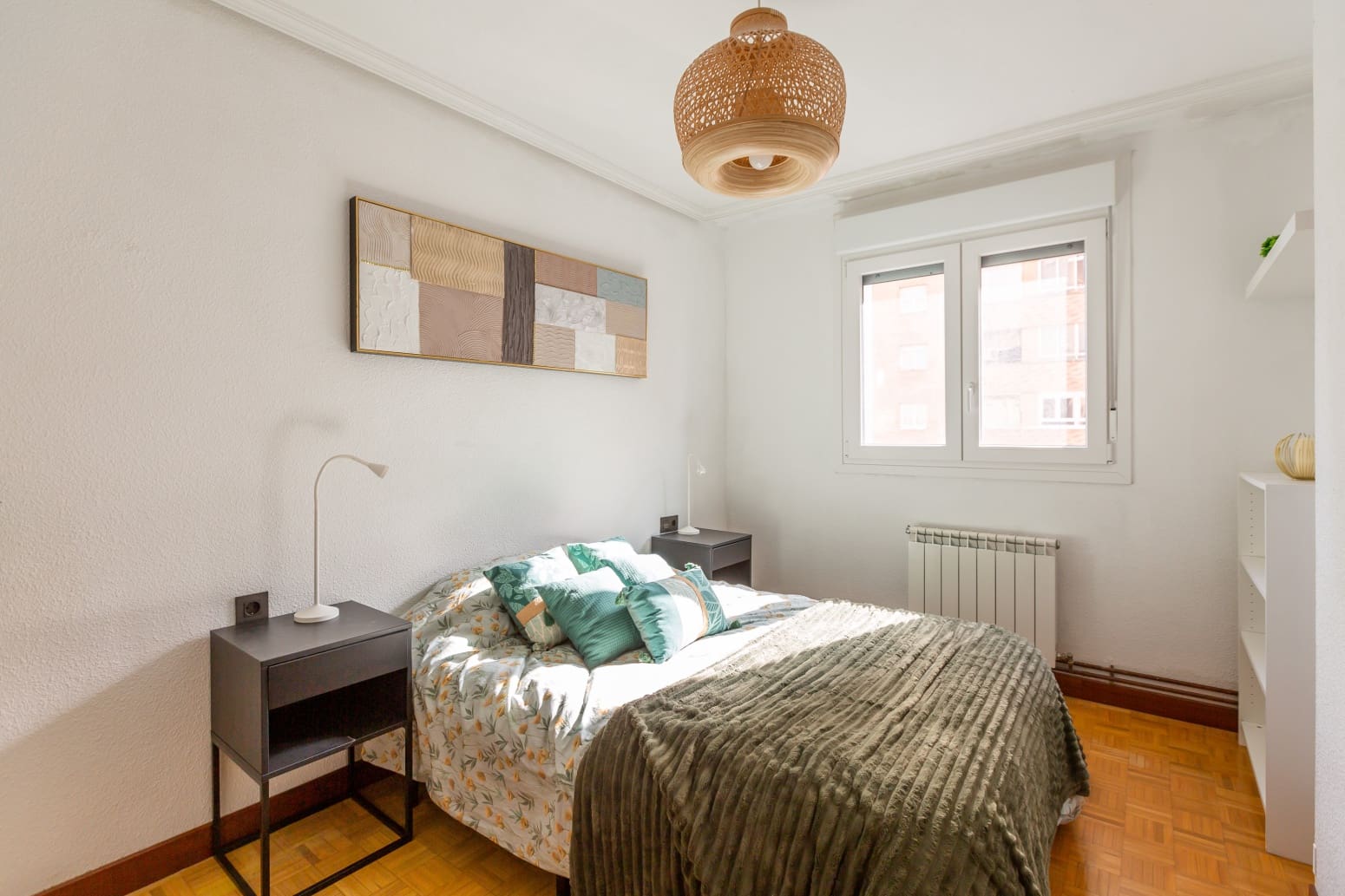 2 bedroom Flat for sale in Pamplona / Iruna with garage - € 320,000 (Ref: 9634086)