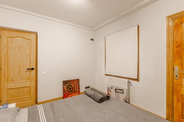 5 sovrum Villa till salu i Imarcoain, Noain - 350 000 € (Ref: 9637249)