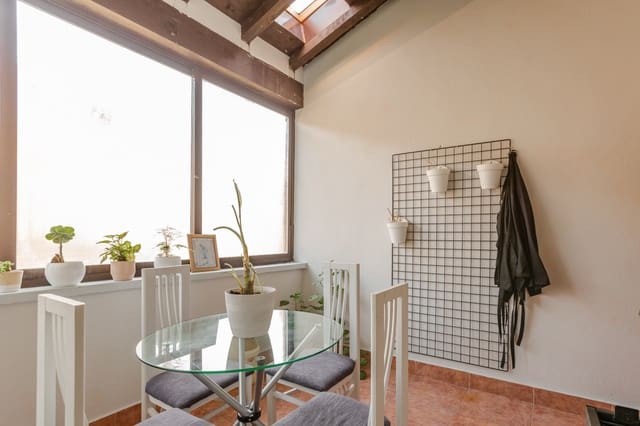 5 sovrum Villa till salu i Imarcoain, Noain - 350 000 € (Ref: 9637249)