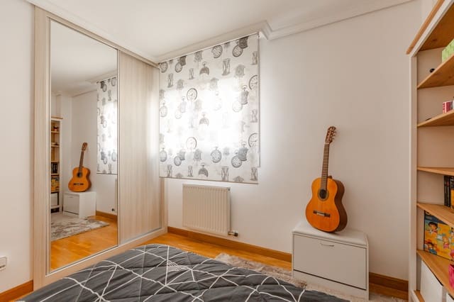 3 sypialnia Mieszkanie na sprzedaż w Pampeluna z garażem - 291 000 € (Ref: 9637250)