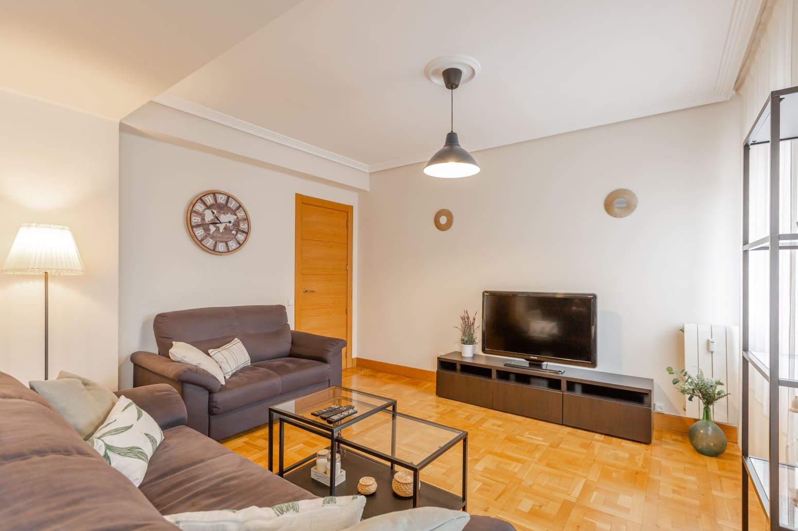 Piso de 4 habitaciones en Pamplona / Iruña en alquiler - 1.600 € (Ref: 9637251)