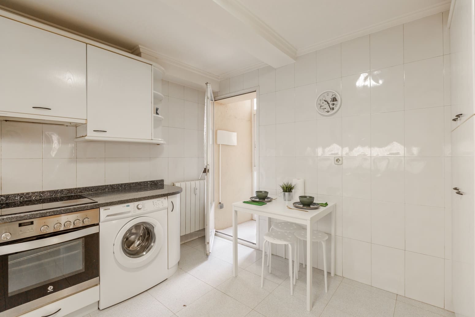 Piso de 4 habitaciones en Pamplona / Iruña en alquiler - 1.600 € (Ref: 9637251)