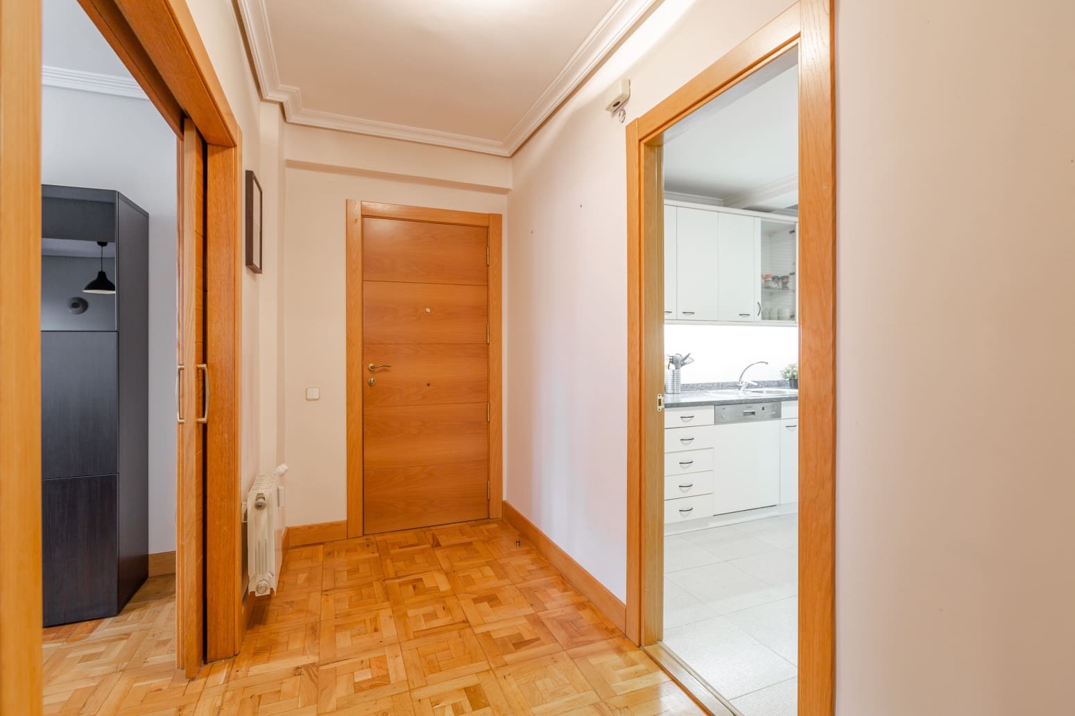 Piso de 4 habitaciones en Pamplona / Iruña en alquiler - 1.600 € (Ref: 9637251)