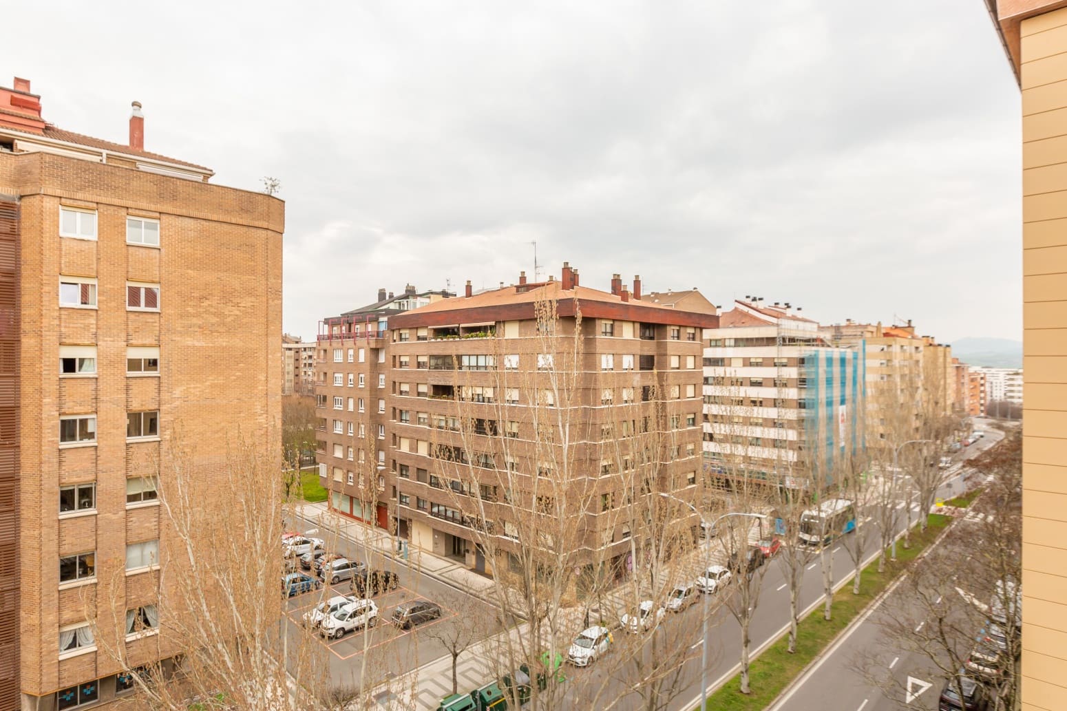 Piso de 4 habitaciones en Pamplona / Iruña en alquiler - 1.600 € (Ref: 9637251)