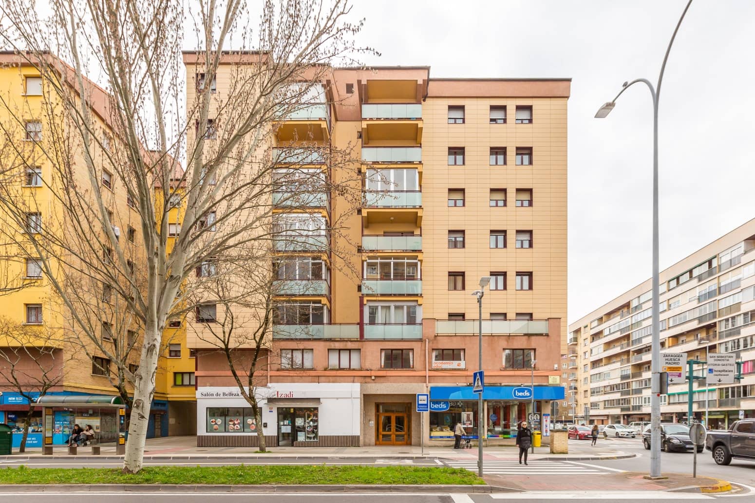 Piso de 4 habitaciones en Pamplona / Iruña en alquiler - 1.600 € (Ref: 9637251)